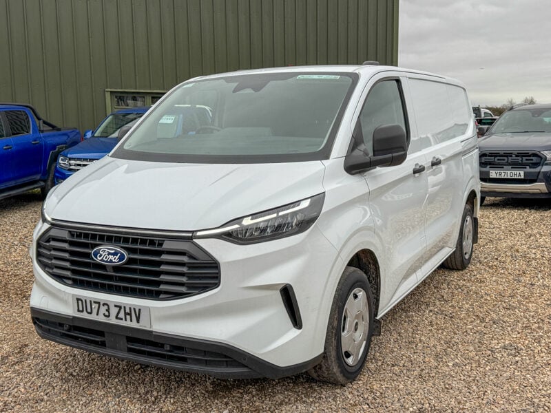 Used Ford Transit Custom 2024 for sale - 77363356: Photo 2