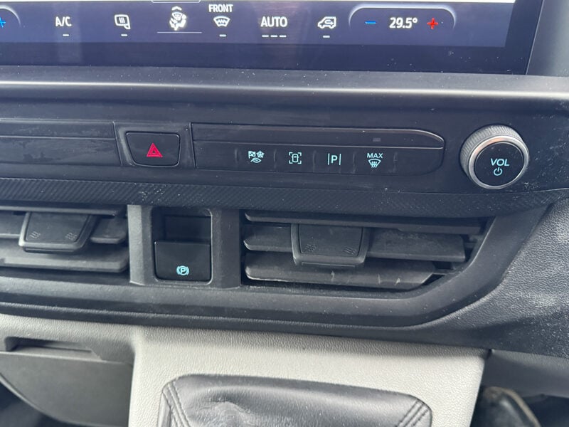 Used Ford Transit Custom 2024 for sale - 77363356: Photo 36