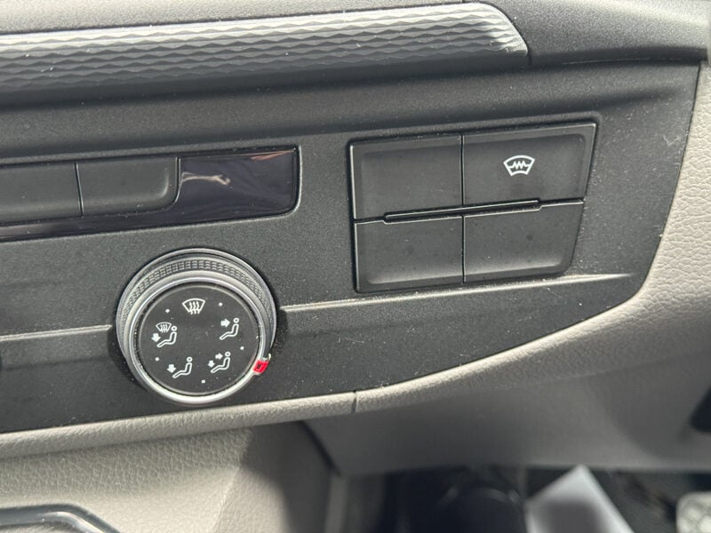 Used Volkswagen Transporter 2020 for sale - 77675571: Photo 34