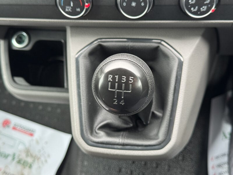 Used Volkswagen Transporter 2020 for sale - 77675571: Photo 35