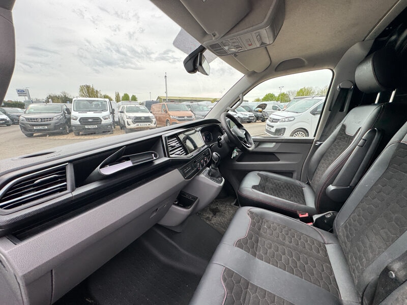 Used Volkswagen Transporter 2024 for sale - 78198293: Photo 12