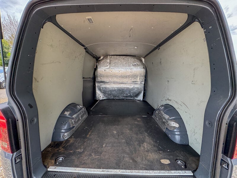 Used Volkswagen Transporter 2024 for sale - 78198293: Photo 9