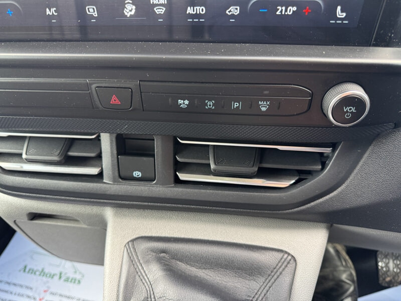 Used Ford Transit Custom 2024 for sale - 77528220: Photo 38