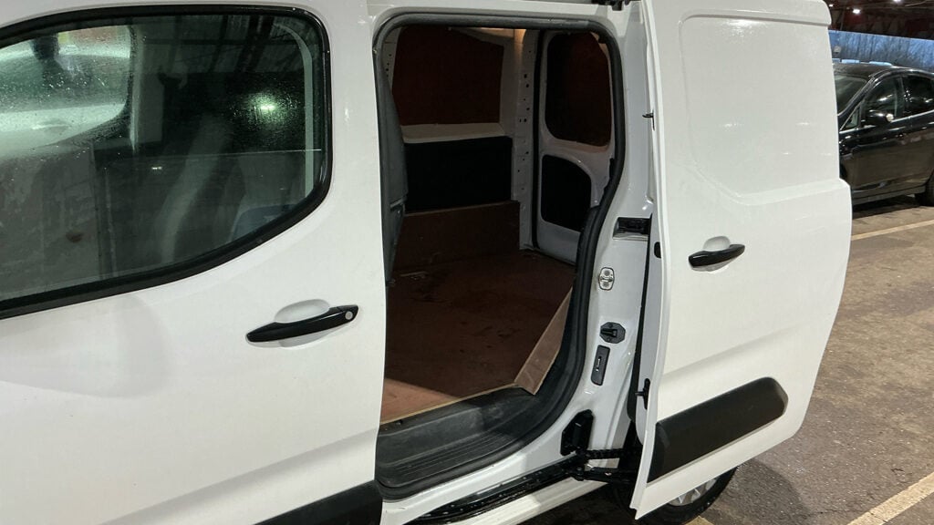 Used Peugeot Partner 2020 for sale - 77675572: Photo 8