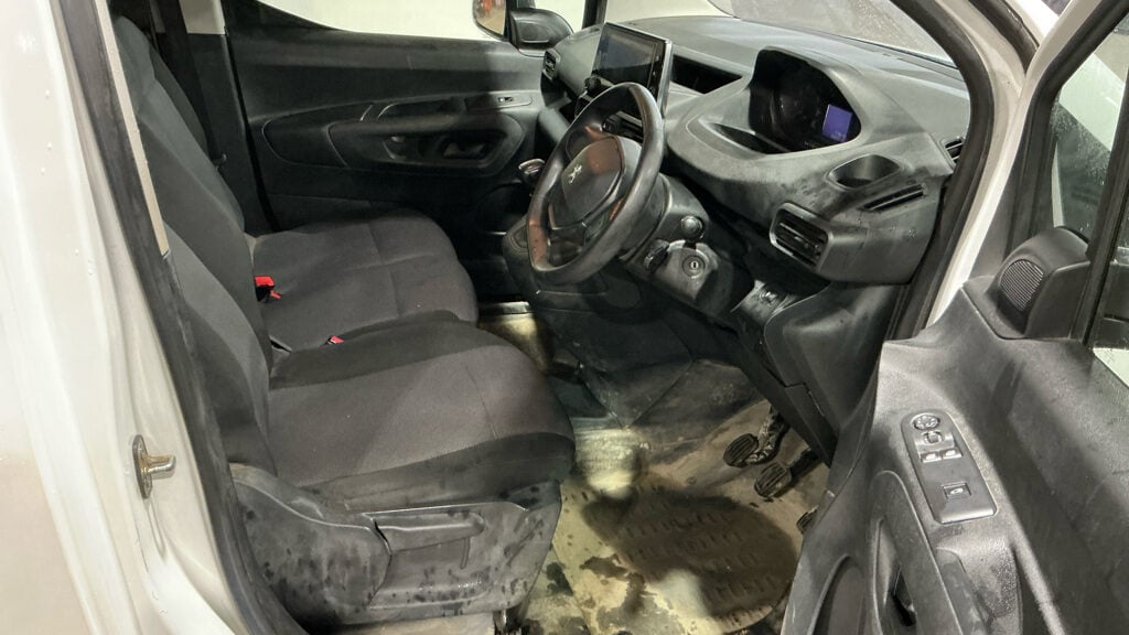 Used Peugeot Partner 2020 for sale - 77675572: Photo 9