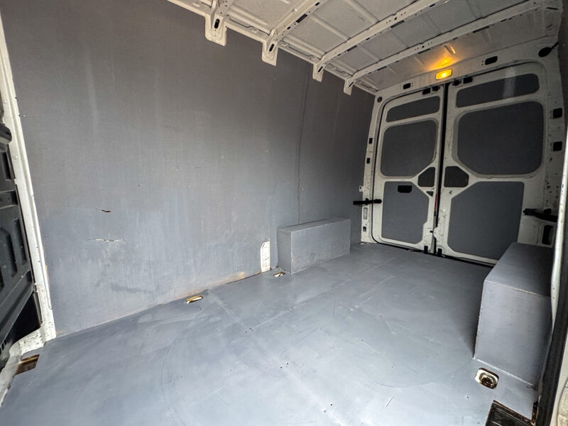 Used Volkswagen Crafter 2024 for sale - 77431189: Photo 11