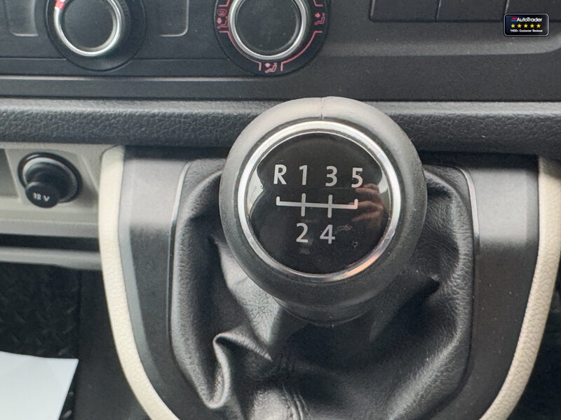 Used Volkswagen Transporter 2019 for sale - 77042043: Photo 35