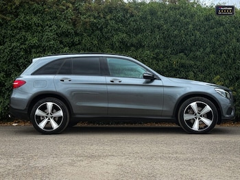 Used Mercedes-Benz GLC 2018 for sale - 75426082: Photo