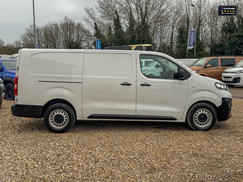 Used Vauxhall Vivaro 2023 for sale - 77037227: Photo 5