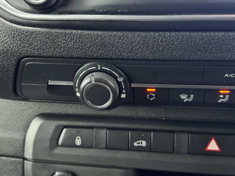 Used Toyota ProAce 2023 for sale - 77223200: Photo 28