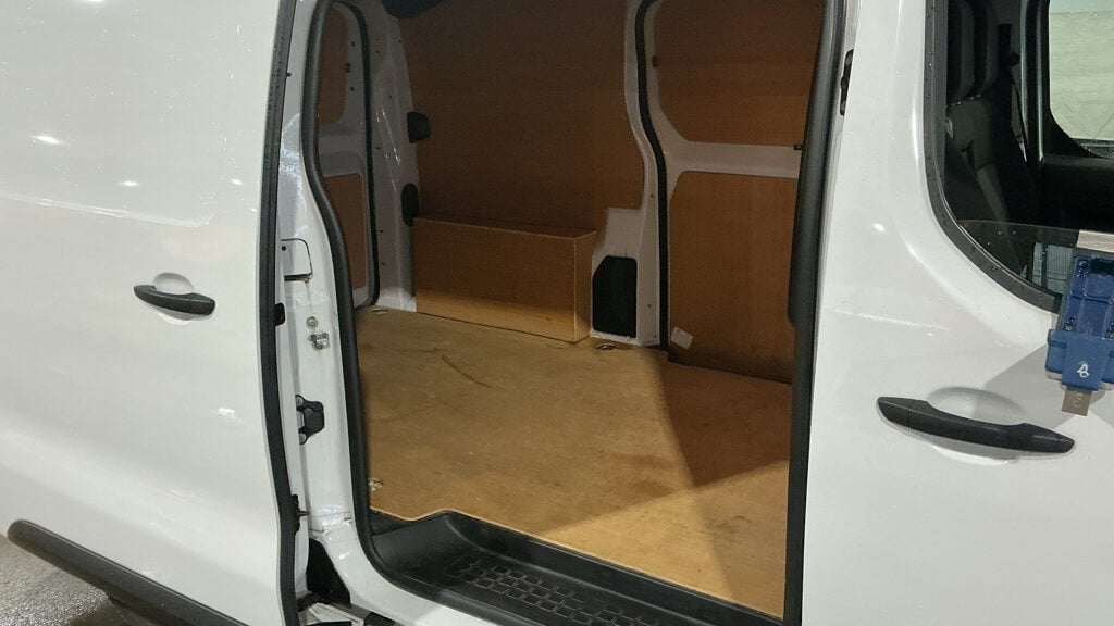 Used Toyota ProAce 2023 for sale - 77223200: Photo 8