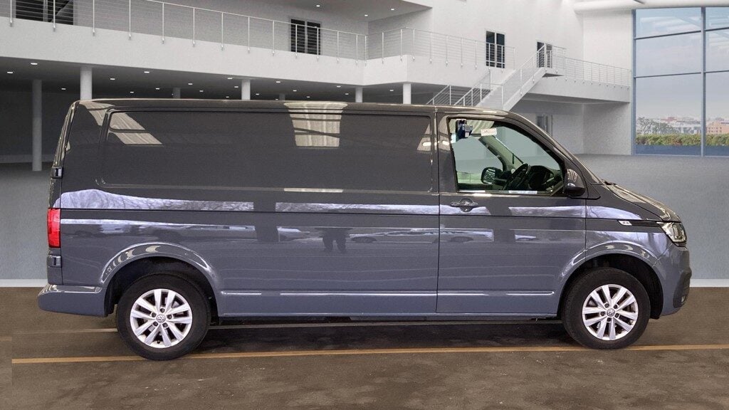 Used Volkswagen Transporter 2023 for sale - 77873454: Photo 3