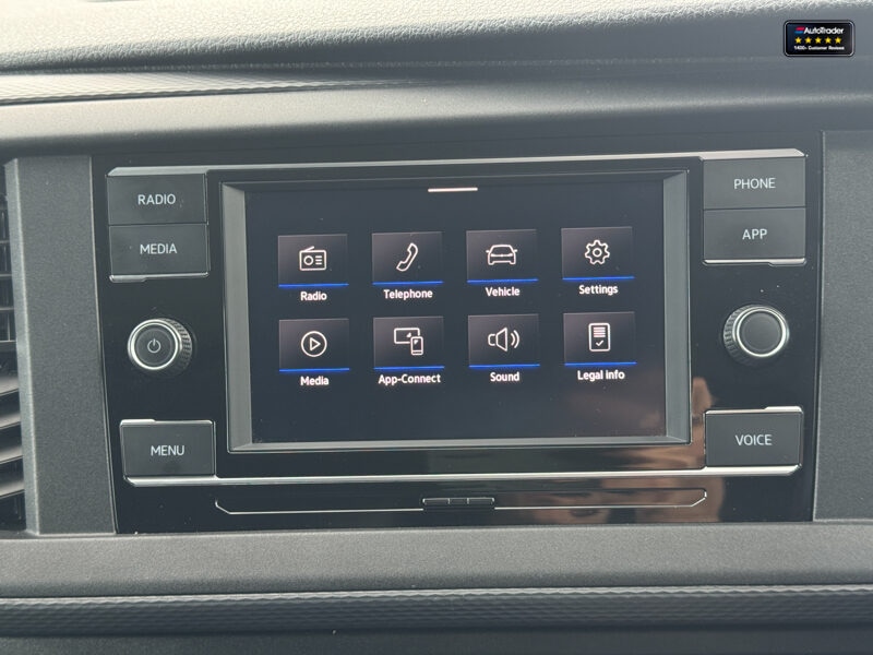 Used Volkswagen Transporter 2024 for sale - 77042149: Photo 30