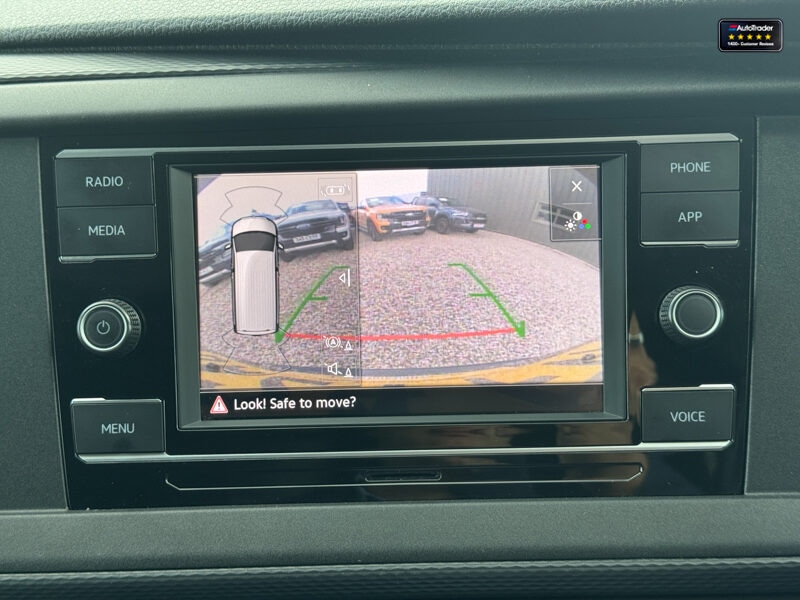 Used Volkswagen Transporter 2024 for sale - 77042149: Photo 31