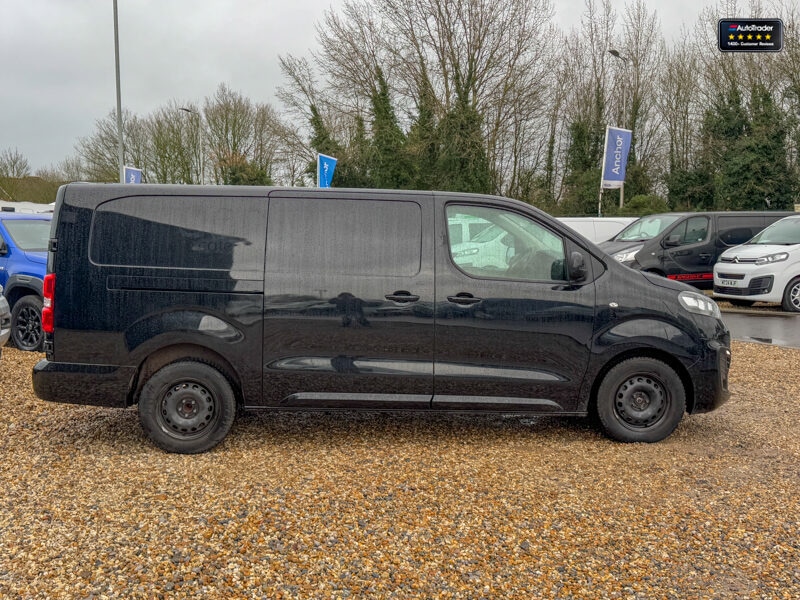 Used Vauxhall Vivaro 2022 for sale - 77042121: Photo 5