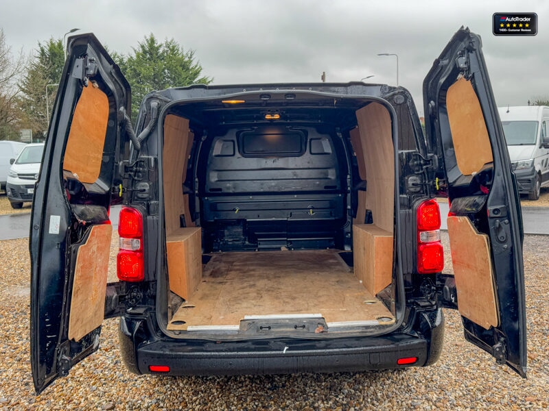 Used Vauxhall Vivaro 2022 for sale - 77042121: Photo 8