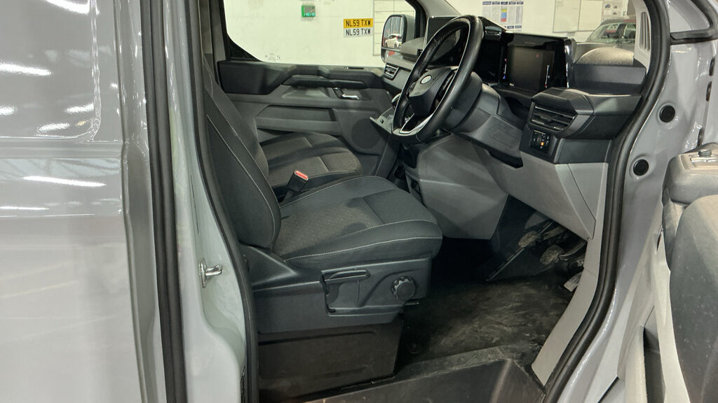 Used Ford Transit Custom 2024 for sale - 77915565: Photo 10