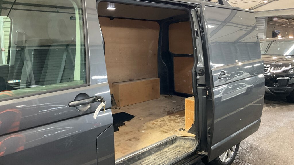 Used Volkswagen Transporter 2023 for sale - 77932708: Photo 8