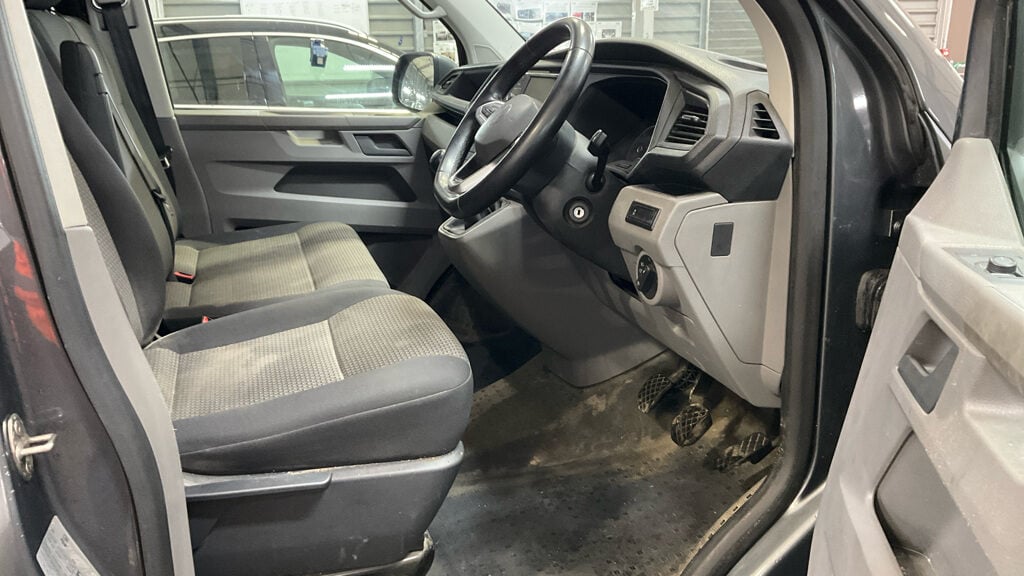 Used Volkswagen Transporter 2023 for sale - 77932708: Photo 9