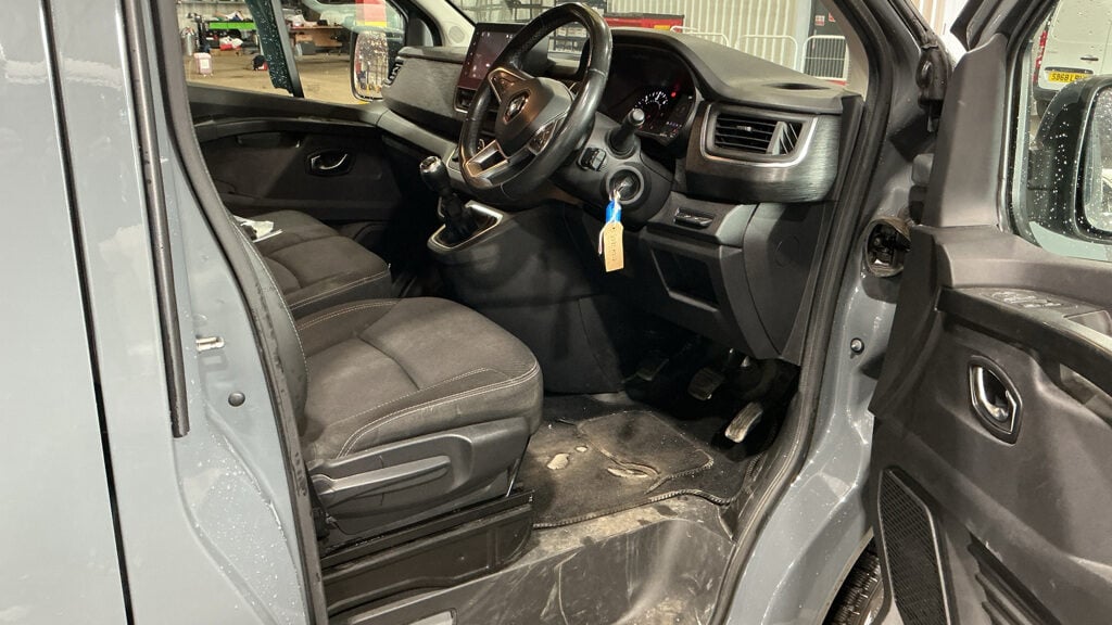 Used Renault Trafic 2023 for sale - 78070099: Photo 9