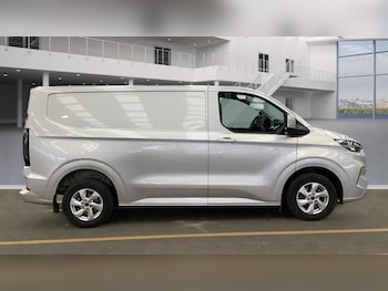 Used Ford Transit Custom 2024 for sale - 77935869: Photo