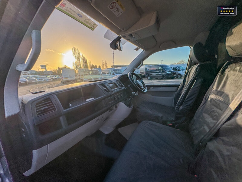 Used Volkswagen Transporter 2018 for sale - 77041606: Photo 12