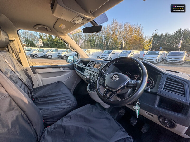 Used Volkswagen Transporter 2018 for sale - 77041606: Photo 15