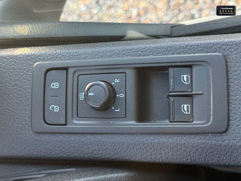 Used Volkswagen Transporter 2018 for sale - 77041606: Photo 22