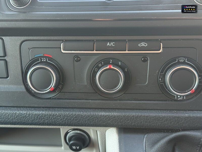 Used Volkswagen Transporter 2018 for sale - 77041606: Photo 31