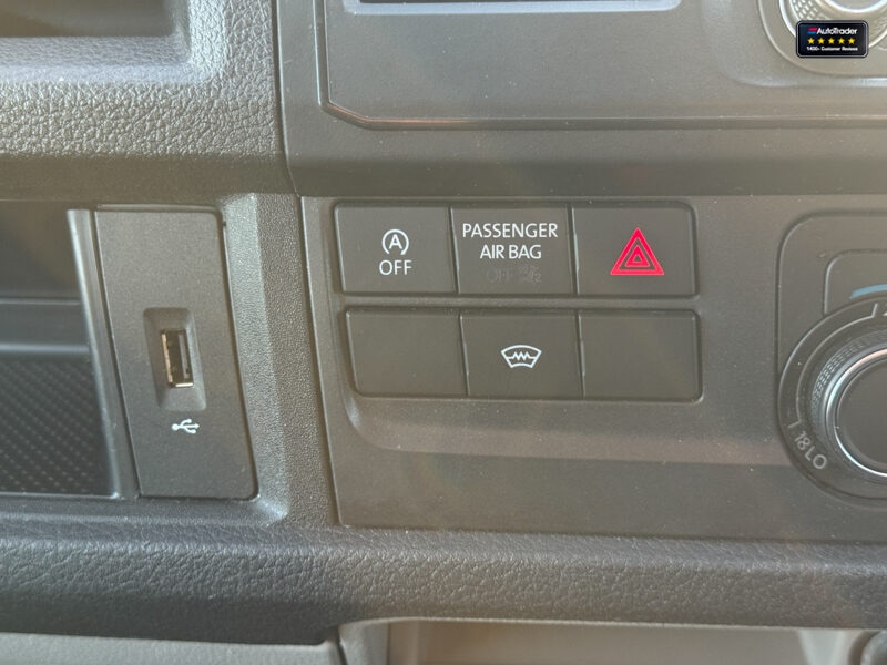 Used Volkswagen Transporter 2018 for sale - 77041606: Photo 32