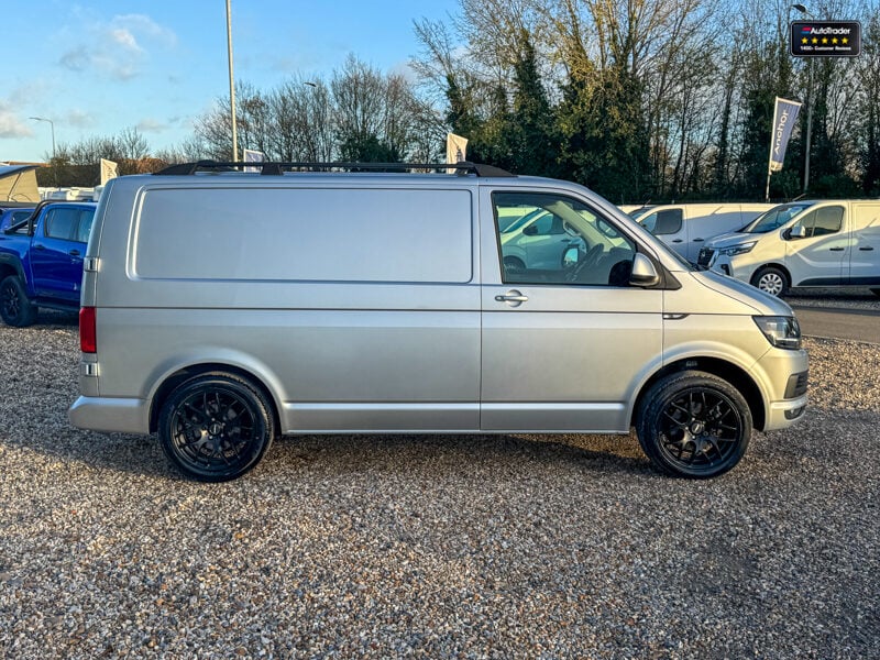 Used Volkswagen Transporter 2018 for sale - 77041606: Photo 5
