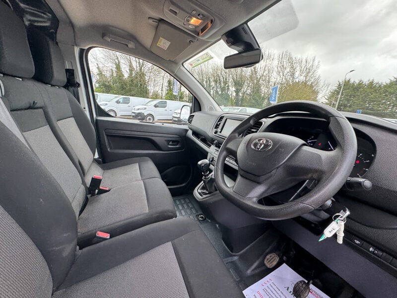 Used Toyota ProAce 2023 for sale - 77675564: Photo 15