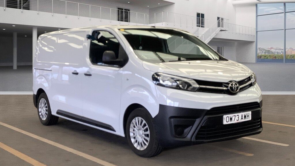 Used Toyota ProAce 2023 for sale - 77675564: Photo 2