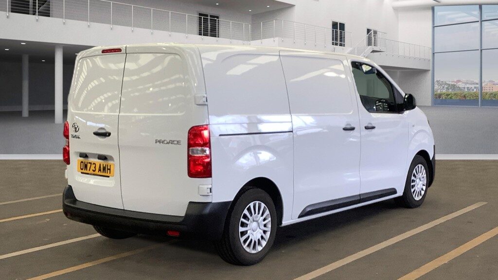 Used Toyota ProAce 2023 for sale - 77675564: Photo 4