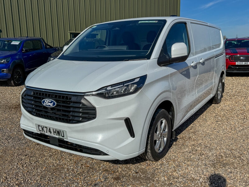 Used Ford Transit Custom 2024 for sale - 77528221: Photo 2