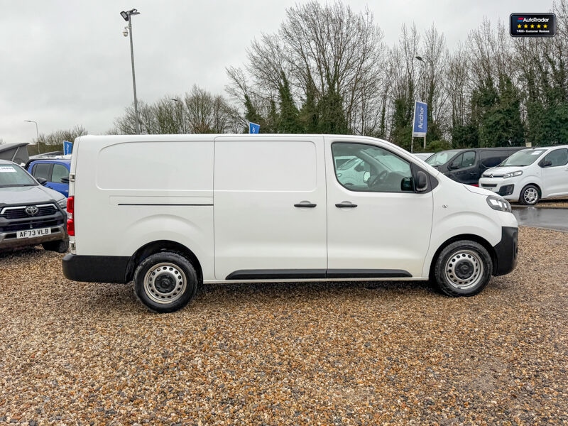 Used Vauxhall Vivaro 2022 for sale - 77041922: Photo 5