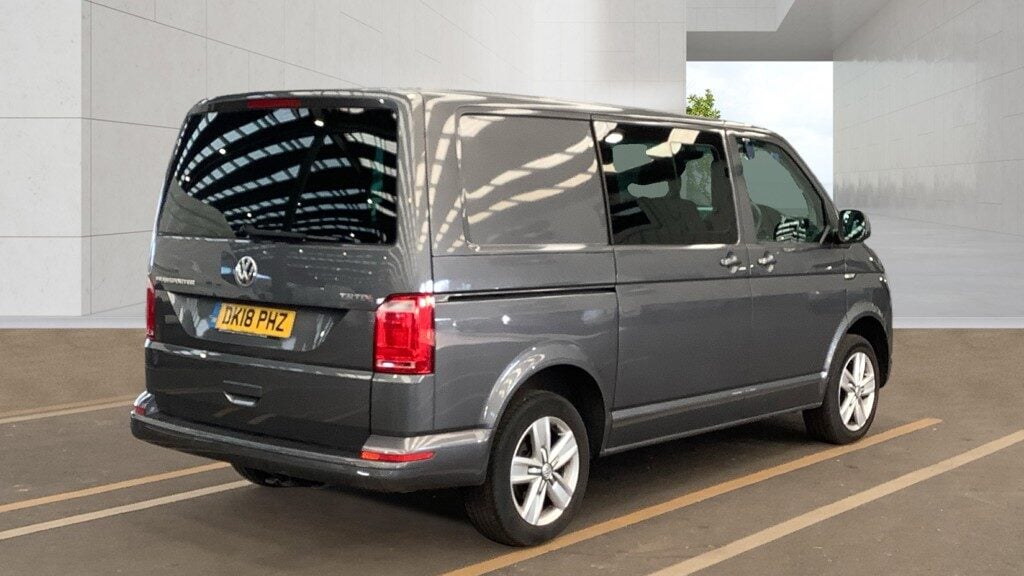 Used Volkswagen Transporter 2018 for sale - 78198304: Photo 4