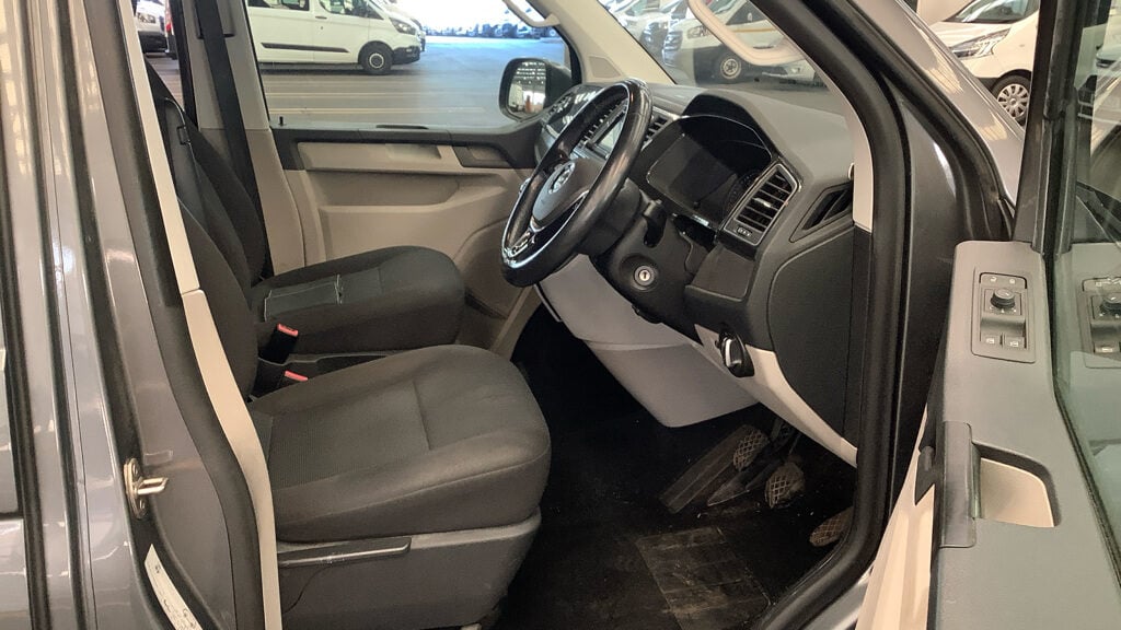 Used Volkswagen Transporter 2018 for sale - 78198304: Photo 9