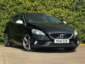 Used Volvo V40 2016 for sale - 75804223: Photo