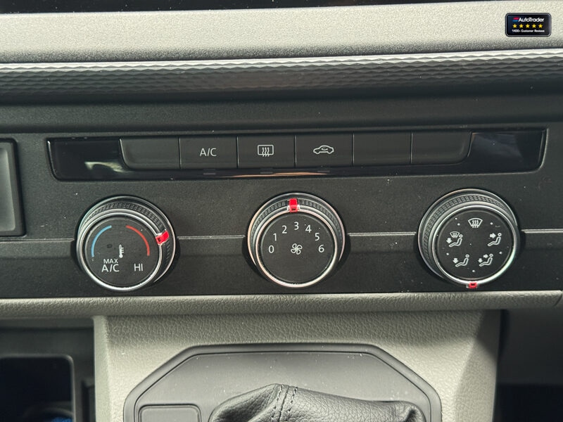 Used Volkswagen Transporter 2022 for sale - 77042214: Photo 34