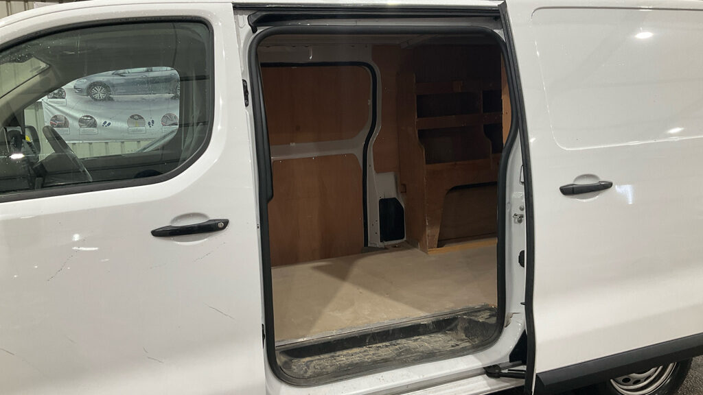 Used Vauxhall Vivaro 2024 for sale - 77296718: Photo 8