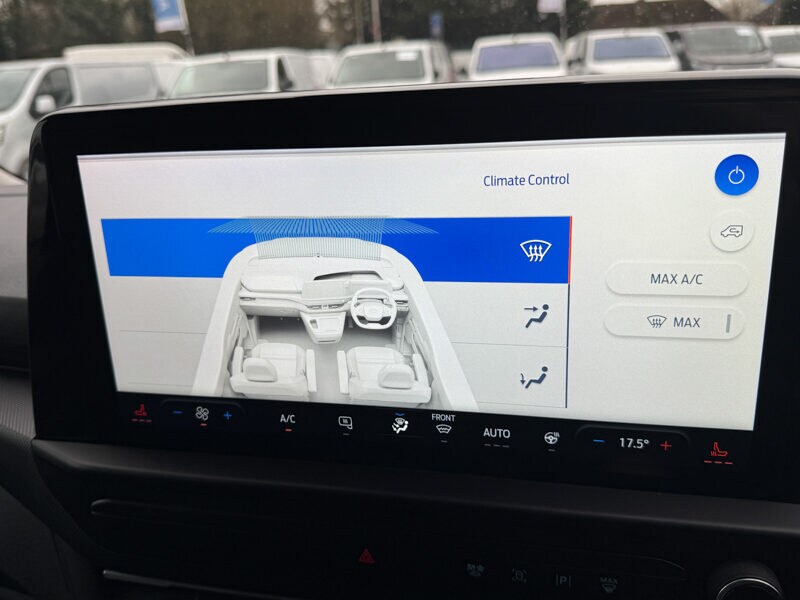 Used Ford Transit Custom 2024 for sale - 77450989: Photo 38