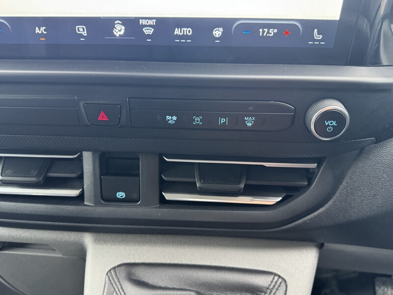 Used Ford Transit Custom 2024 for sale - 77450989: Photo 41