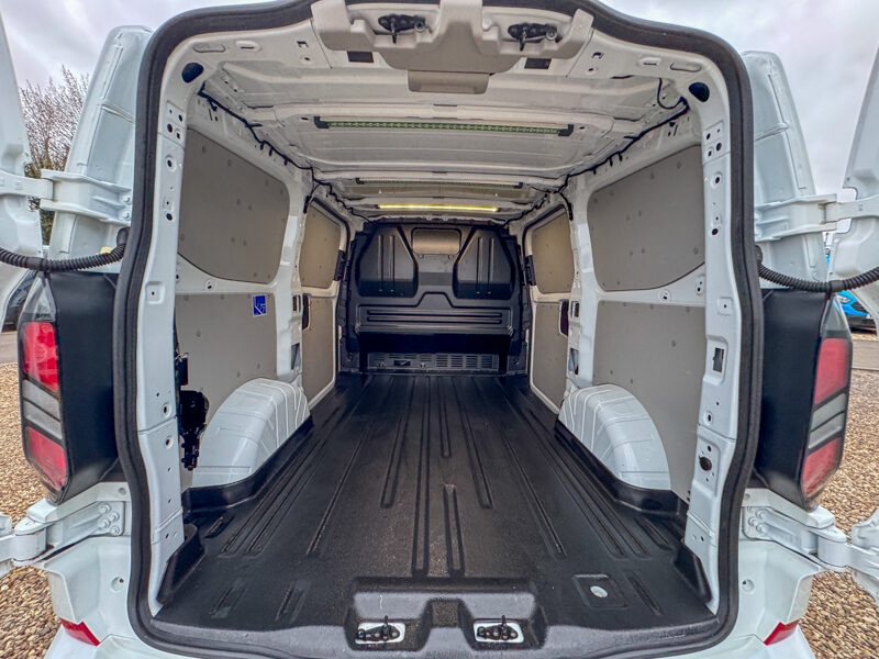 Used Ford Transit Custom 2024 for sale - 77450989: Photo 9