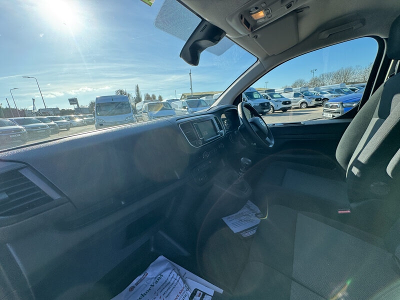 Used Vauxhall Vivaro 2023 for sale - 77541473: Photo 12