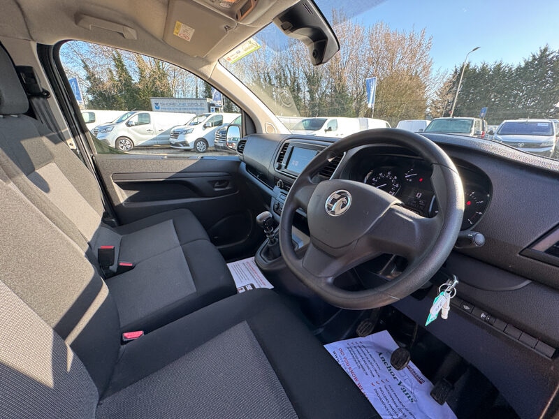 Used Vauxhall Vivaro 2023 for sale - 77541473: Photo 15