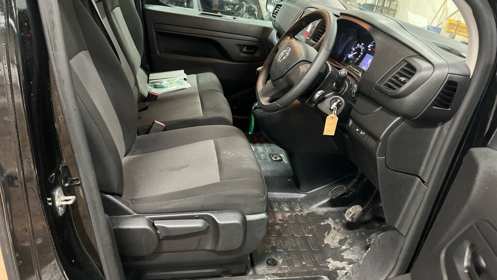 Used Vauxhall Vivaro 2023 for sale - 77541473: Photo 9