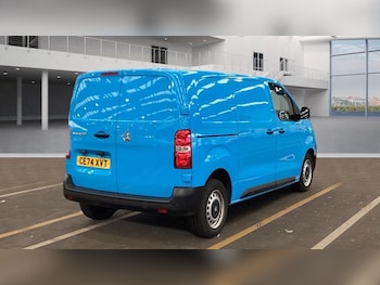 Used Vauxhall Vivaro 2024 for sale - 78040392: Photo