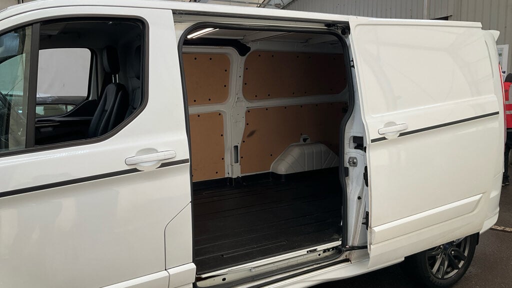 Used Ford Transit Custom 2023 for sale - 77296699: Photo 8