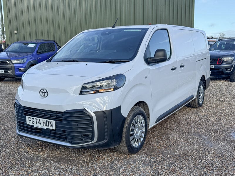 Used Toyota ProAce 2024 for sale - 77431186: Photo 2